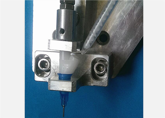 Máquina de dispensación adhesiva 3 AXIS que dispensa el robot para el cartucho 50ml del pegamento del AB