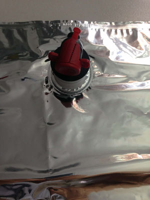 Bolso del babero en caja con el golpecito/la espita o la válvula para el jugo/el vino/el aceite/la bebida de la salsa