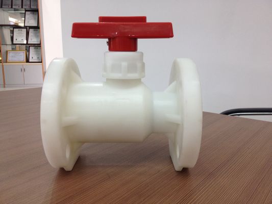 Vávula de bola plástica de la forma de la vávula de bola CPVC Boddily, DN15-DN300
