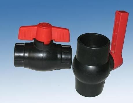 Acuerdo el 1/2” ~ 4" vávula de bola plástica del PVC de la unión verdadera que flota para el abastecimiento de agua